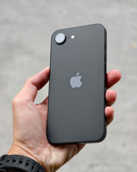 iPhone 16e - Schwarz